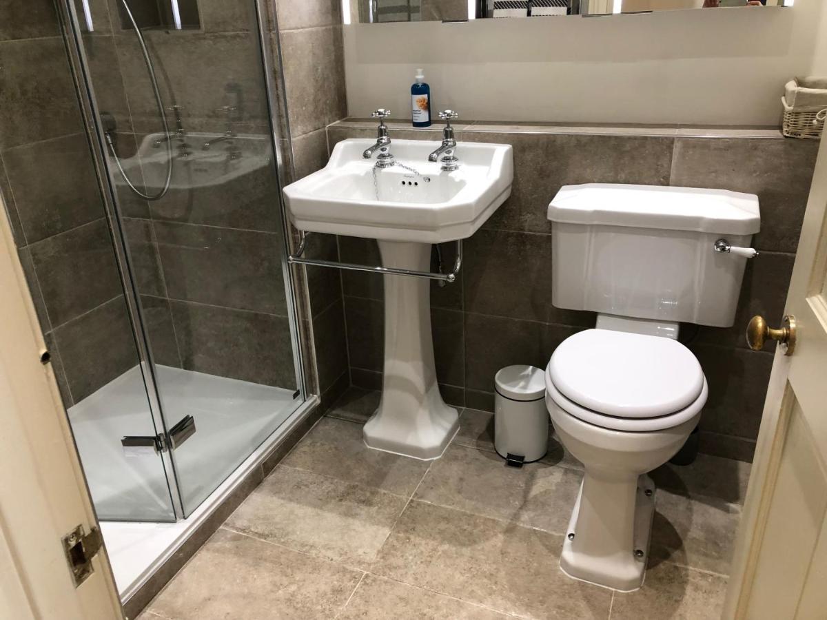 Lauras Townhouse Apartments Lansdown Slope Townhouse Bath Eksteriør billede