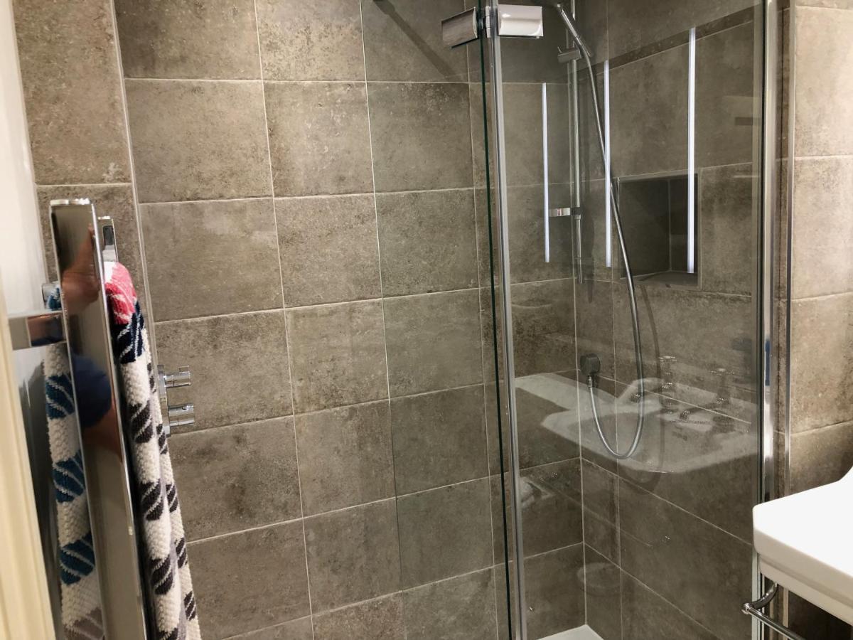 Lauras Townhouse Apartments Lansdown Slope Townhouse Bath Eksteriør billede