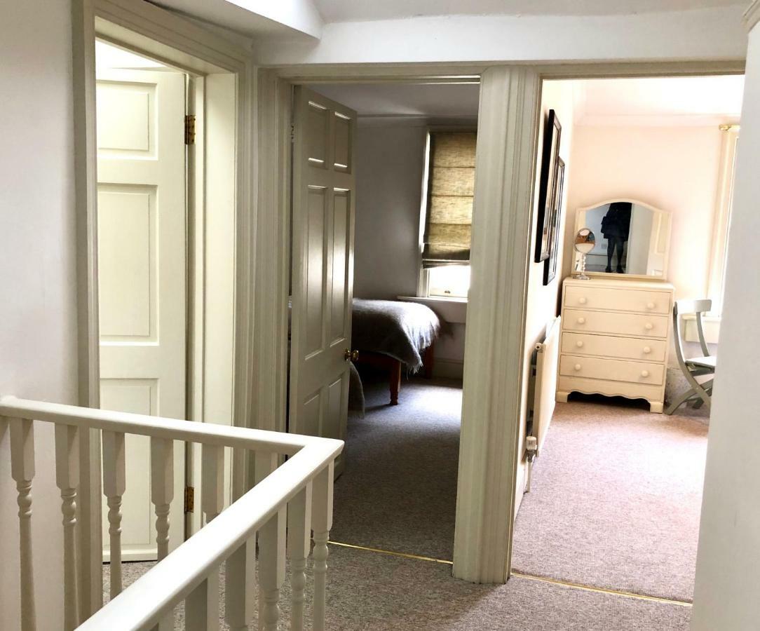 Lauras Townhouse Apartments Lansdown Slope Townhouse Bath Eksteriør billede