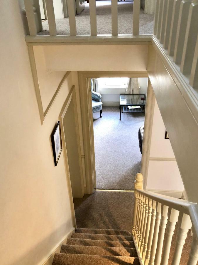 Lauras Townhouse Apartments Lansdown Slope Townhouse Bath Eksteriør billede
