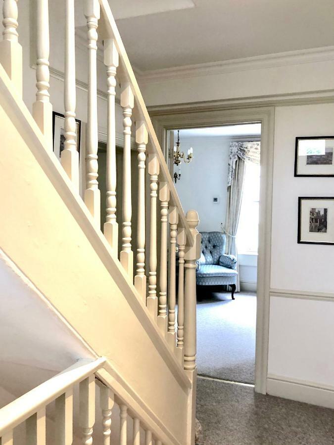 Lauras Townhouse Apartments Lansdown Slope Townhouse Bath Eksteriør billede